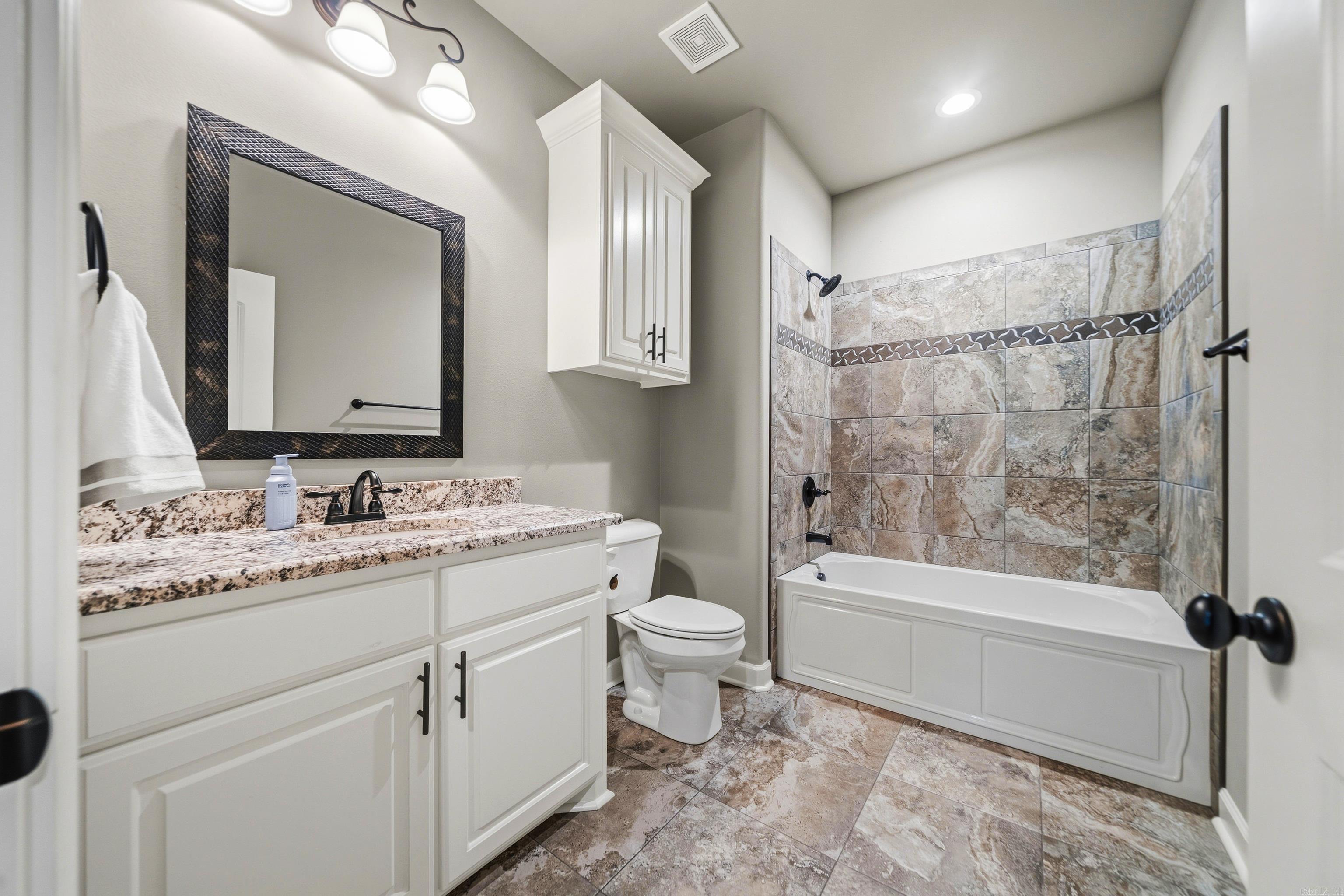 ARLINGTON PARK - Residential