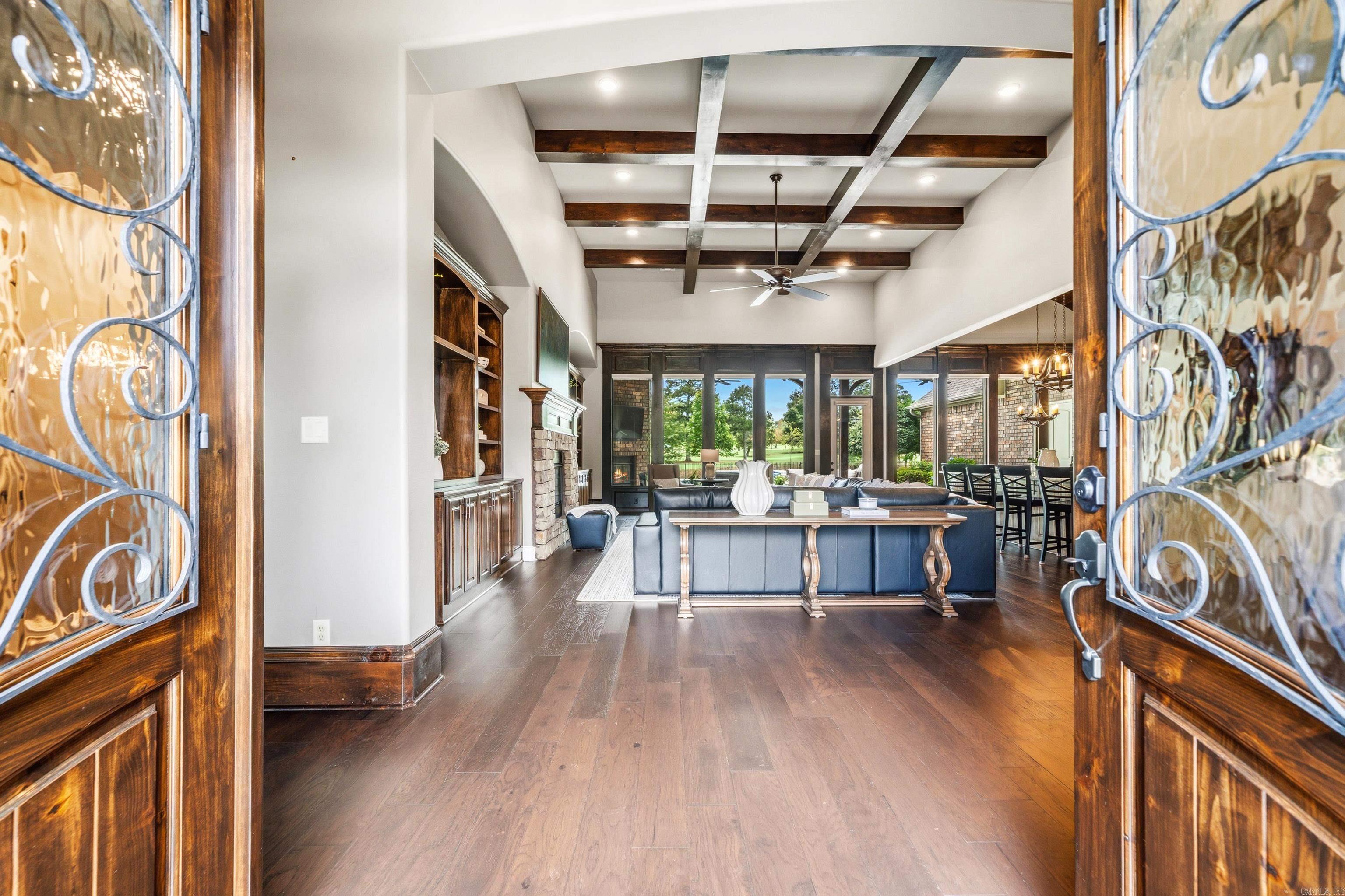 ARLINGTON PARK - Residential