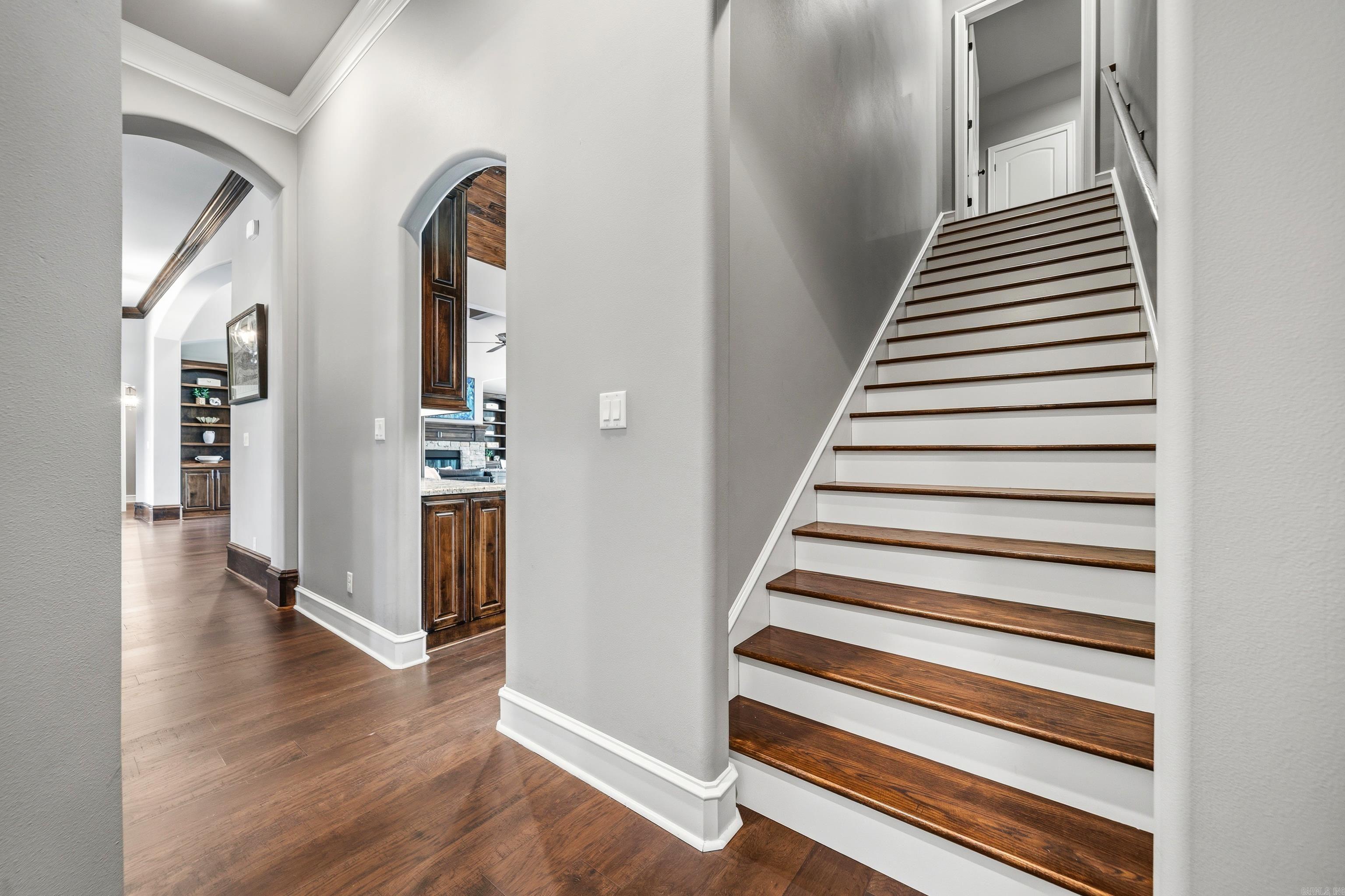 ARLINGTON PARK - Residential