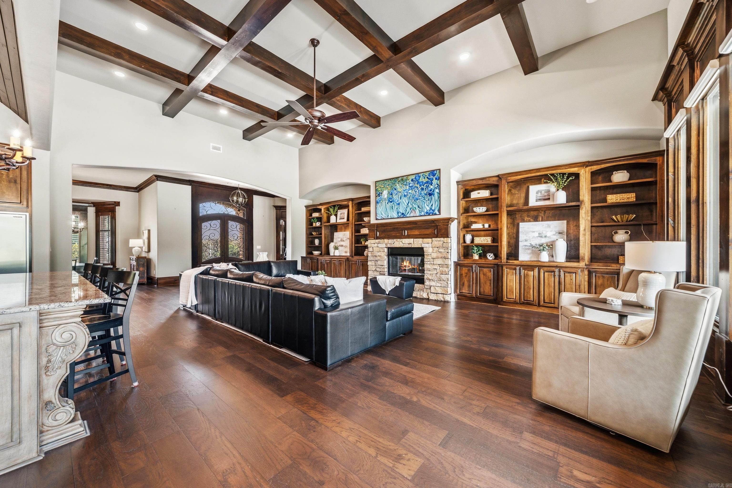 ARLINGTON PARK - Residential