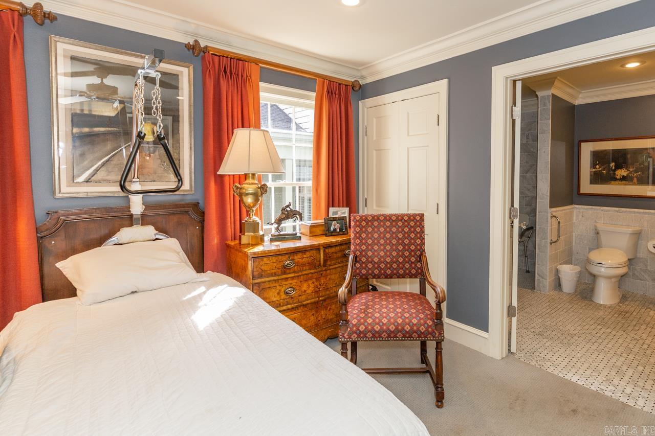 COUNTRY CLUB HGTS - Residential