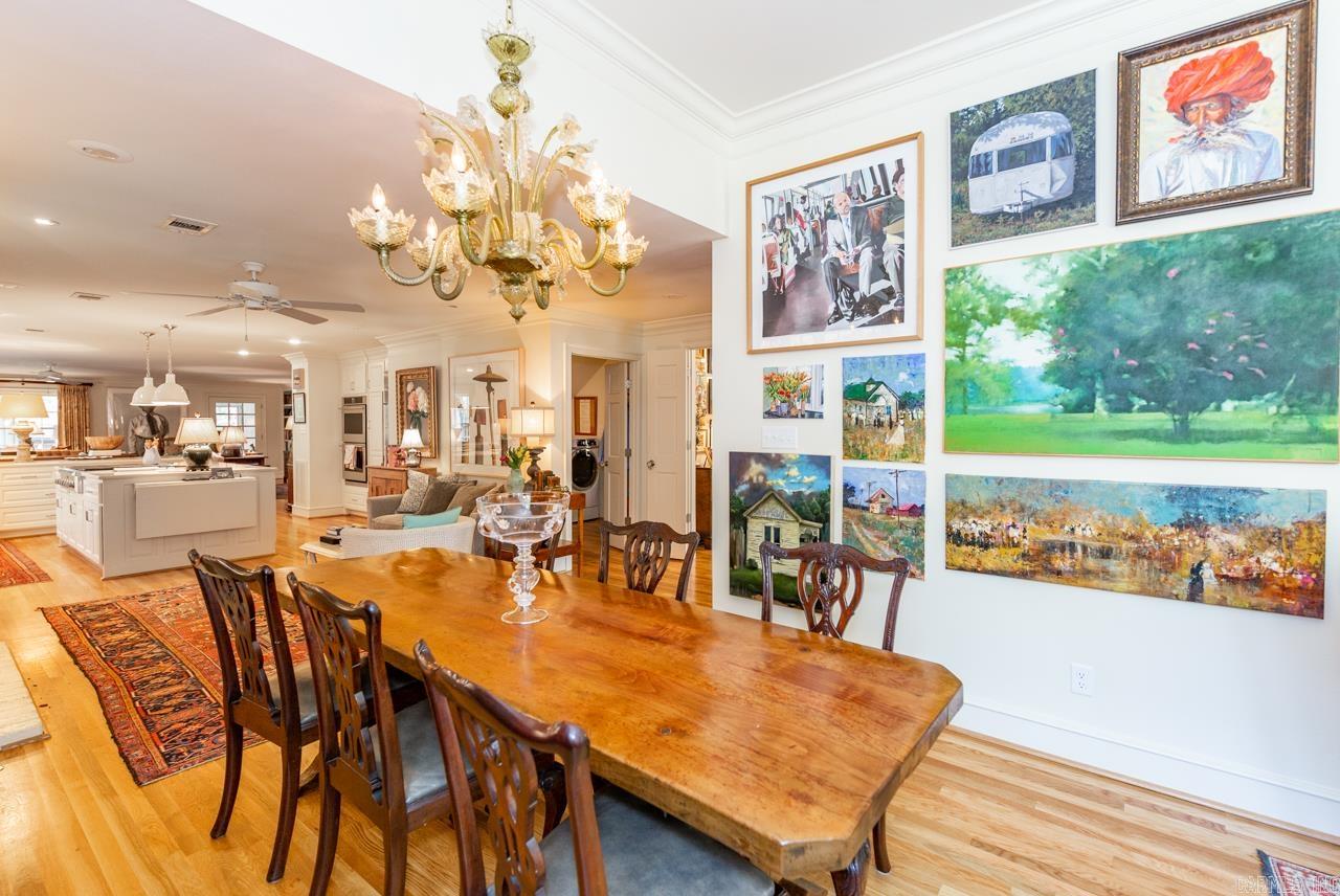 COUNTRY CLUB HGTS - Residential
