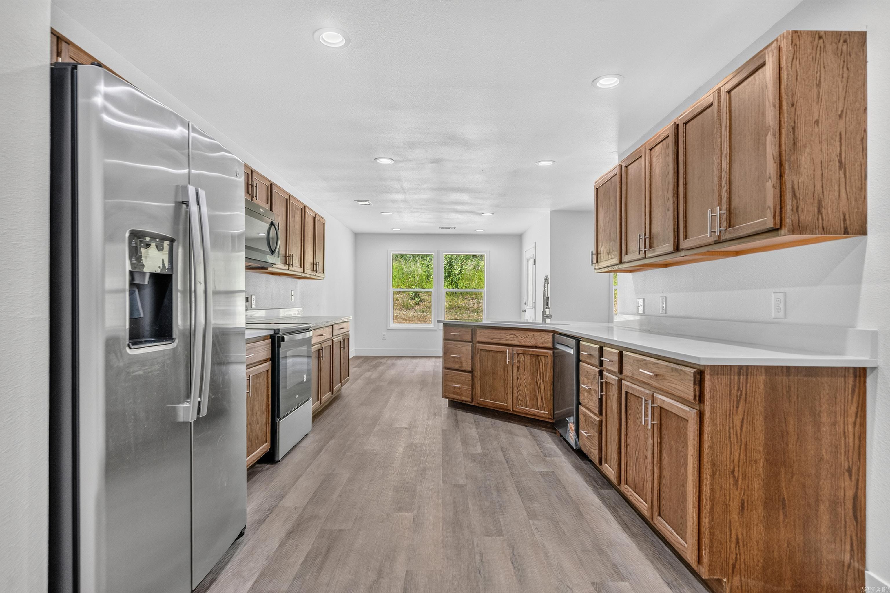 COLUMBIA HILLS - Residential