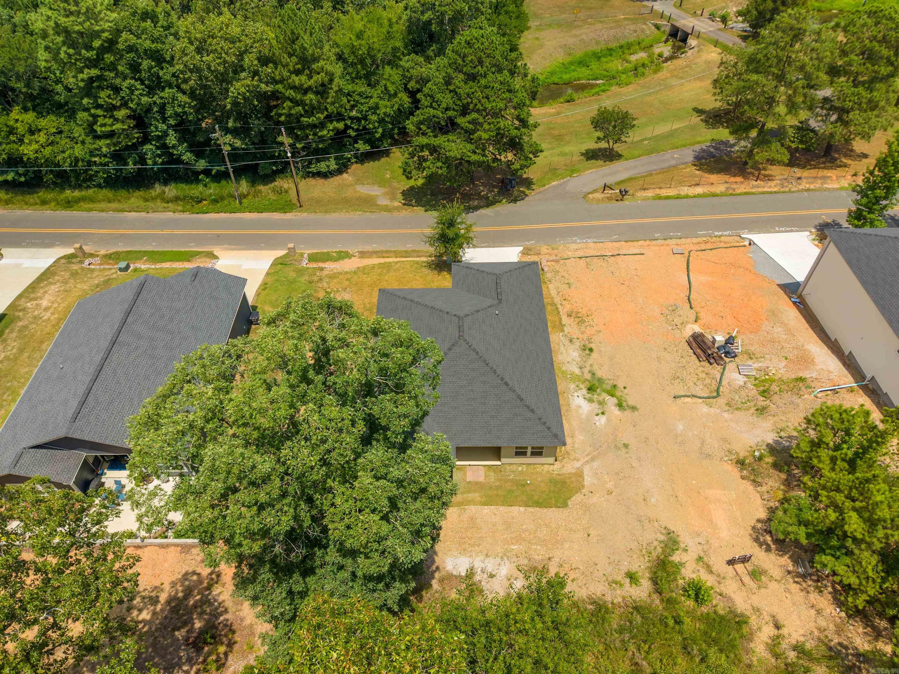 COLUMBIA HILLS - Residential