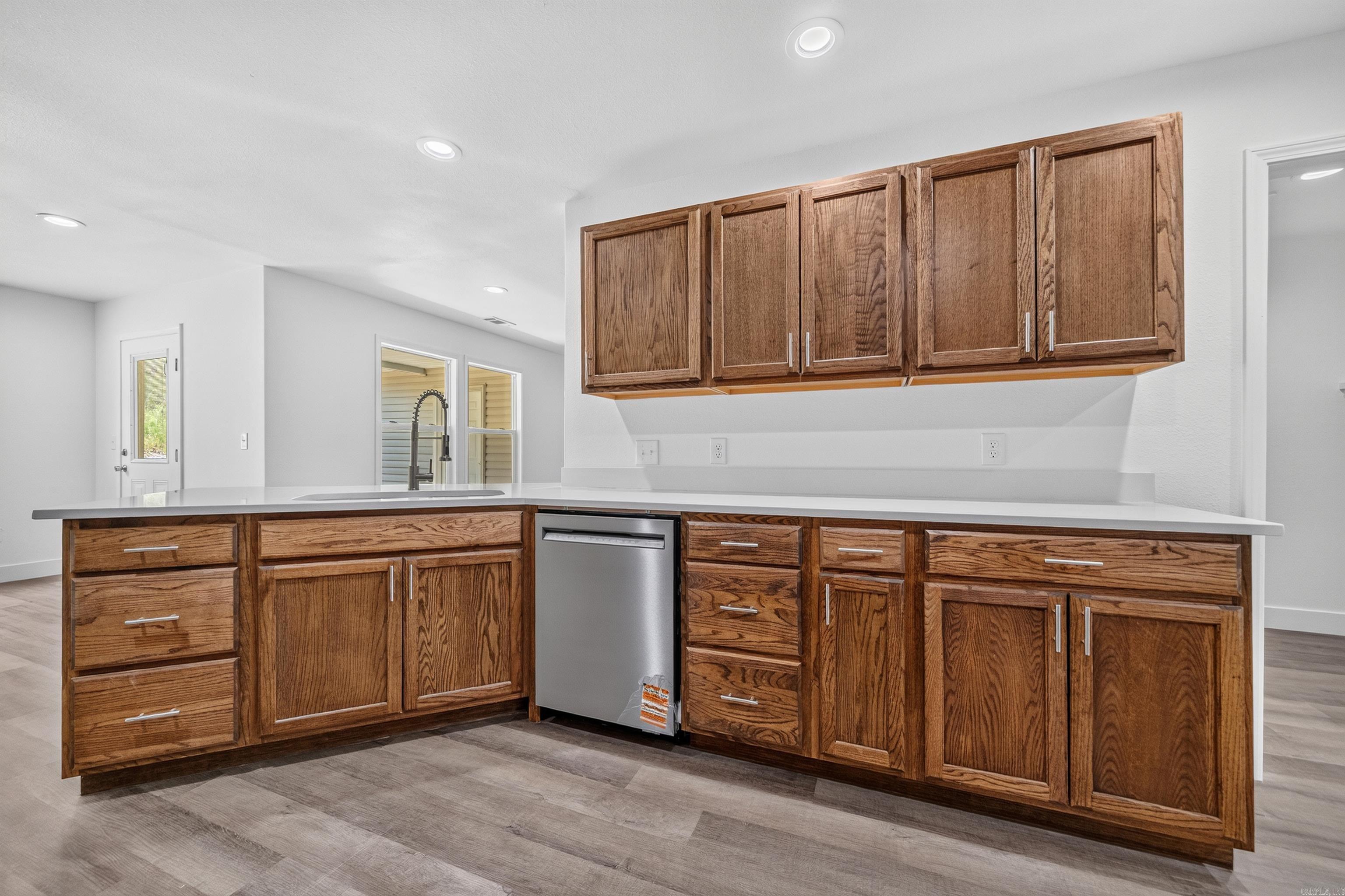 COLUMBIA HILLS - Residential