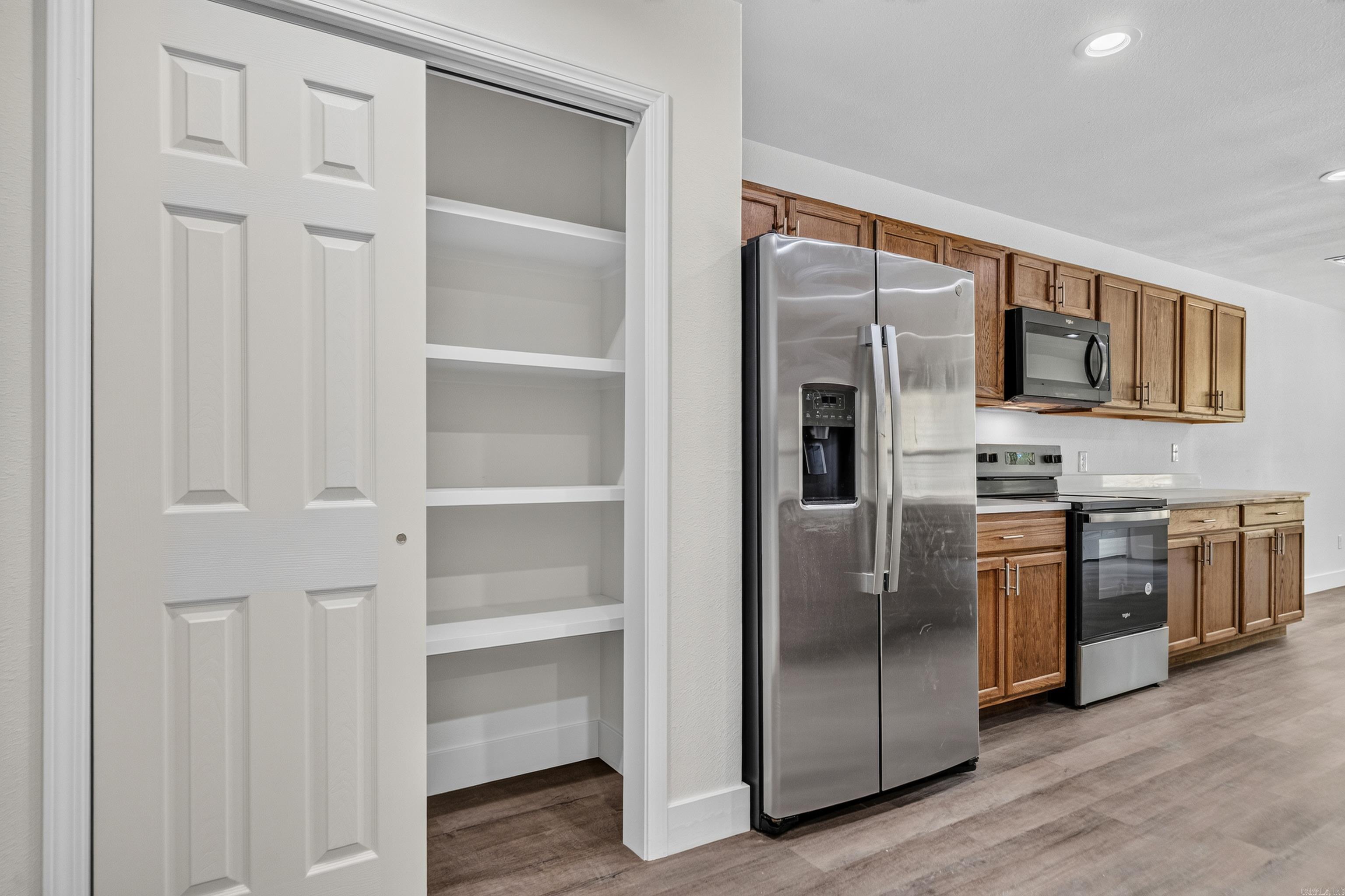 COLUMBIA HILLS - Residential
