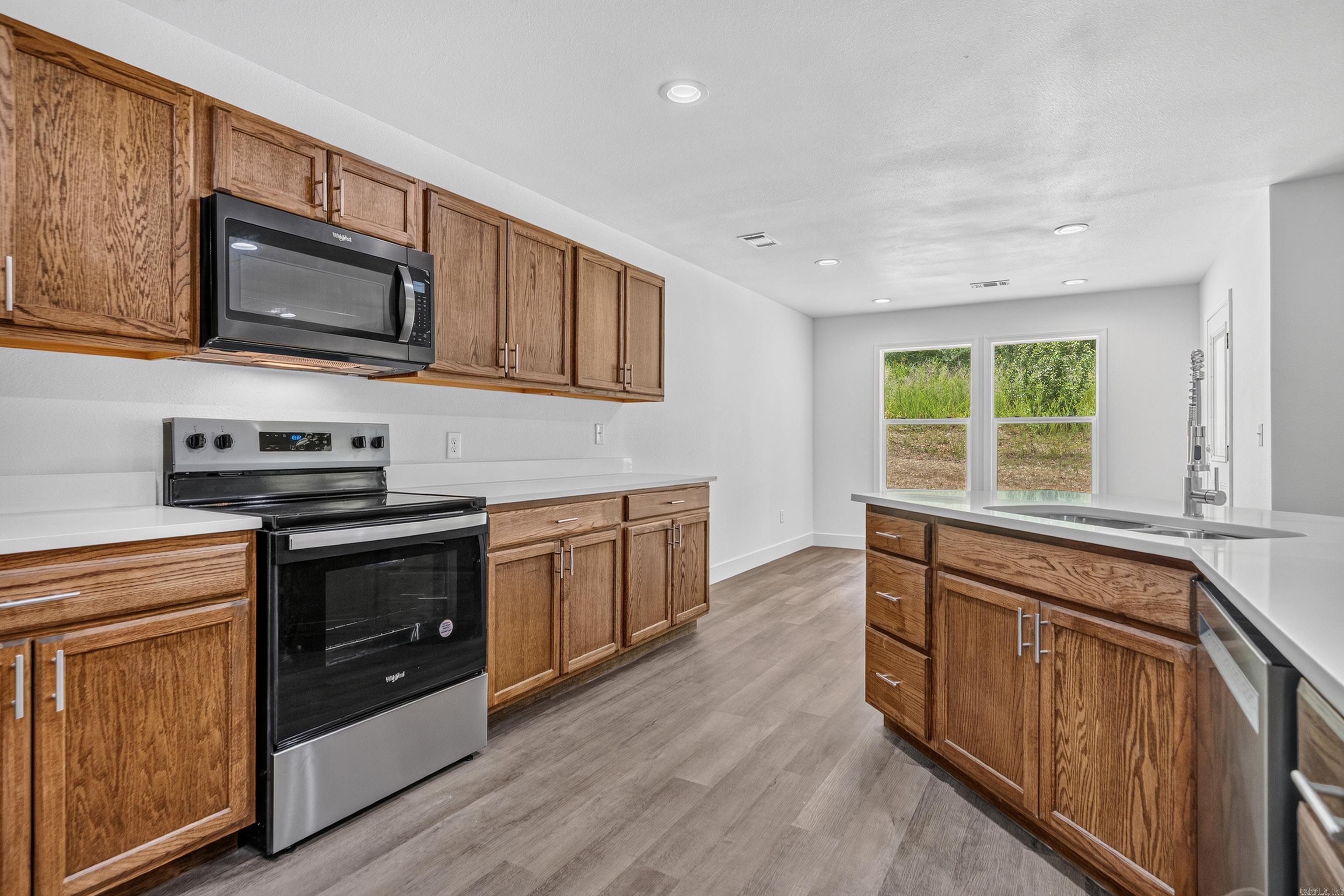 COLUMBIA HILLS - Residential