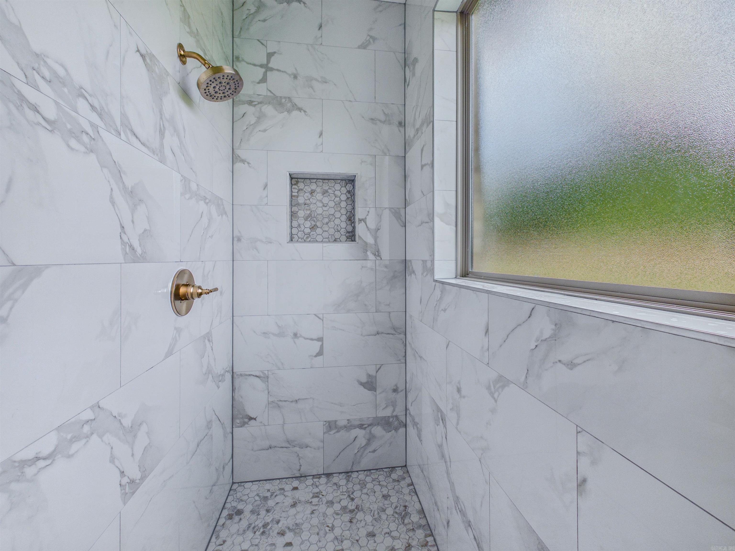 EAST MEADOW - Residential