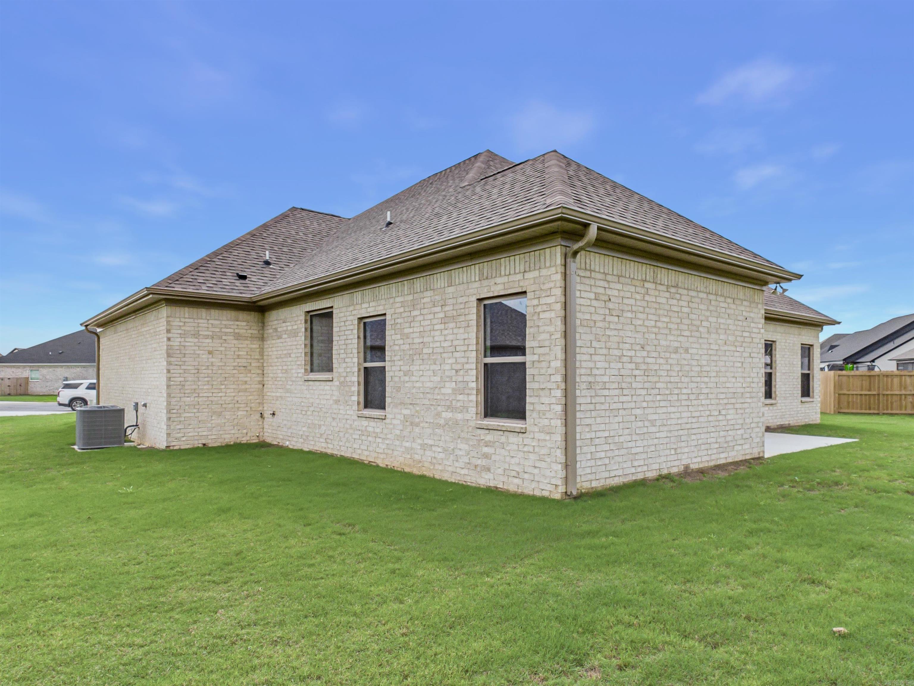 EAST MEADOW - Residential