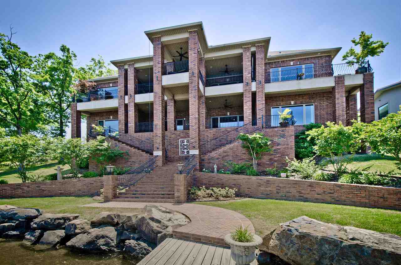Point on Wilson Point - Residential