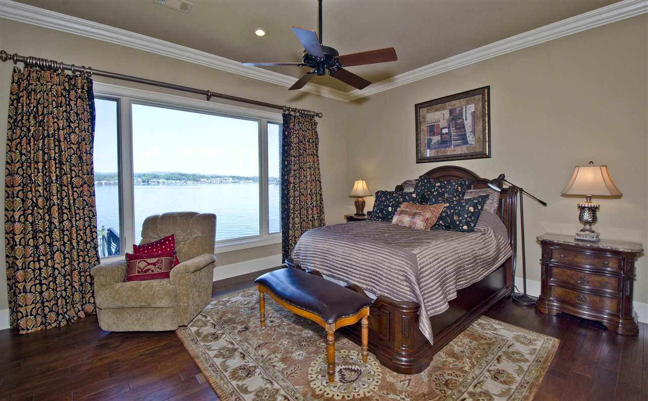 Point on Wilson Point - Residential