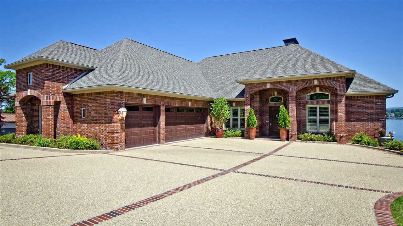 Point on Wilson Point - Residential