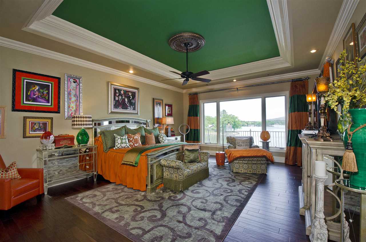 Point on Wilson Point - Residential