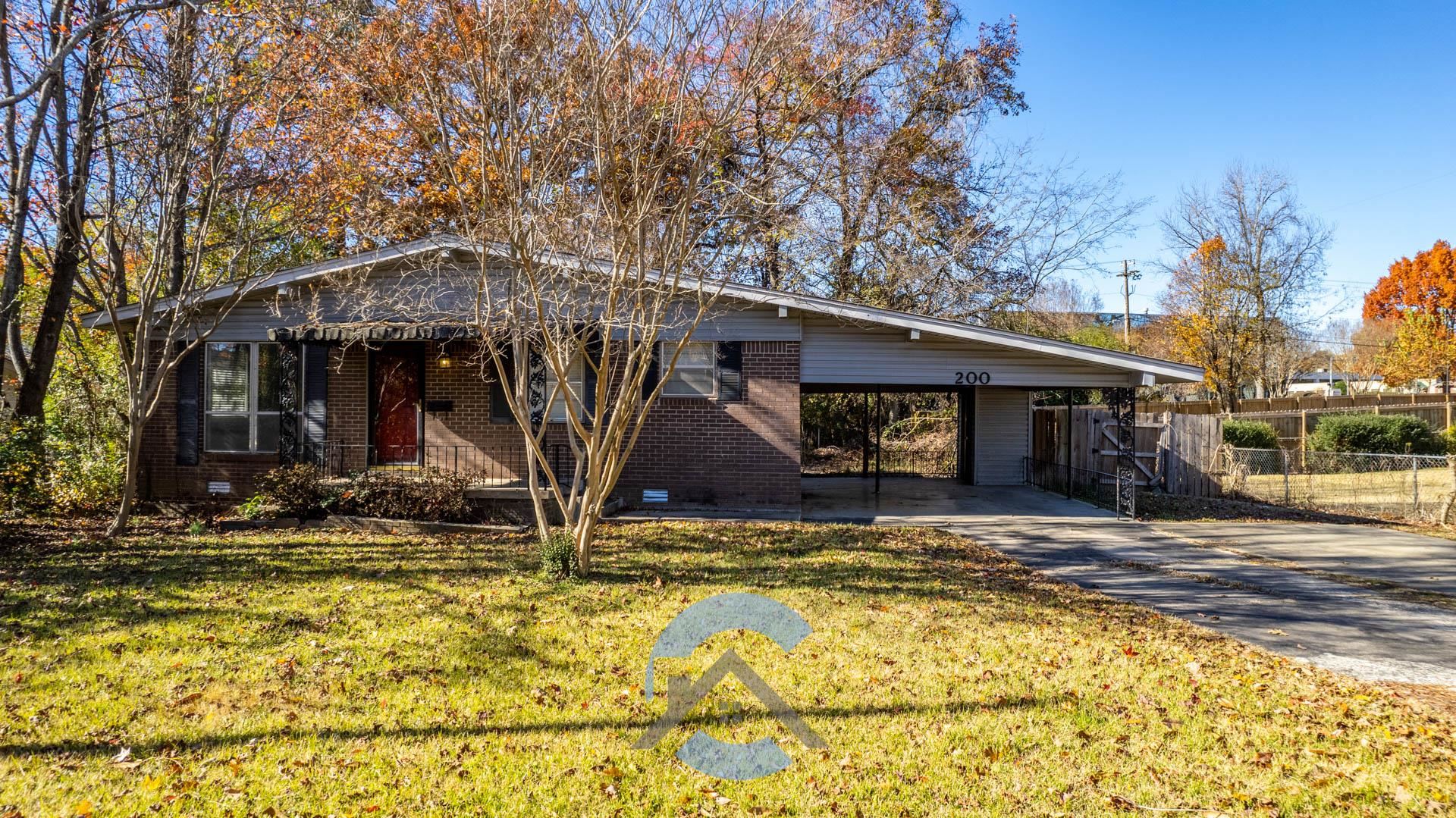 West Markham Street - Residential Lease