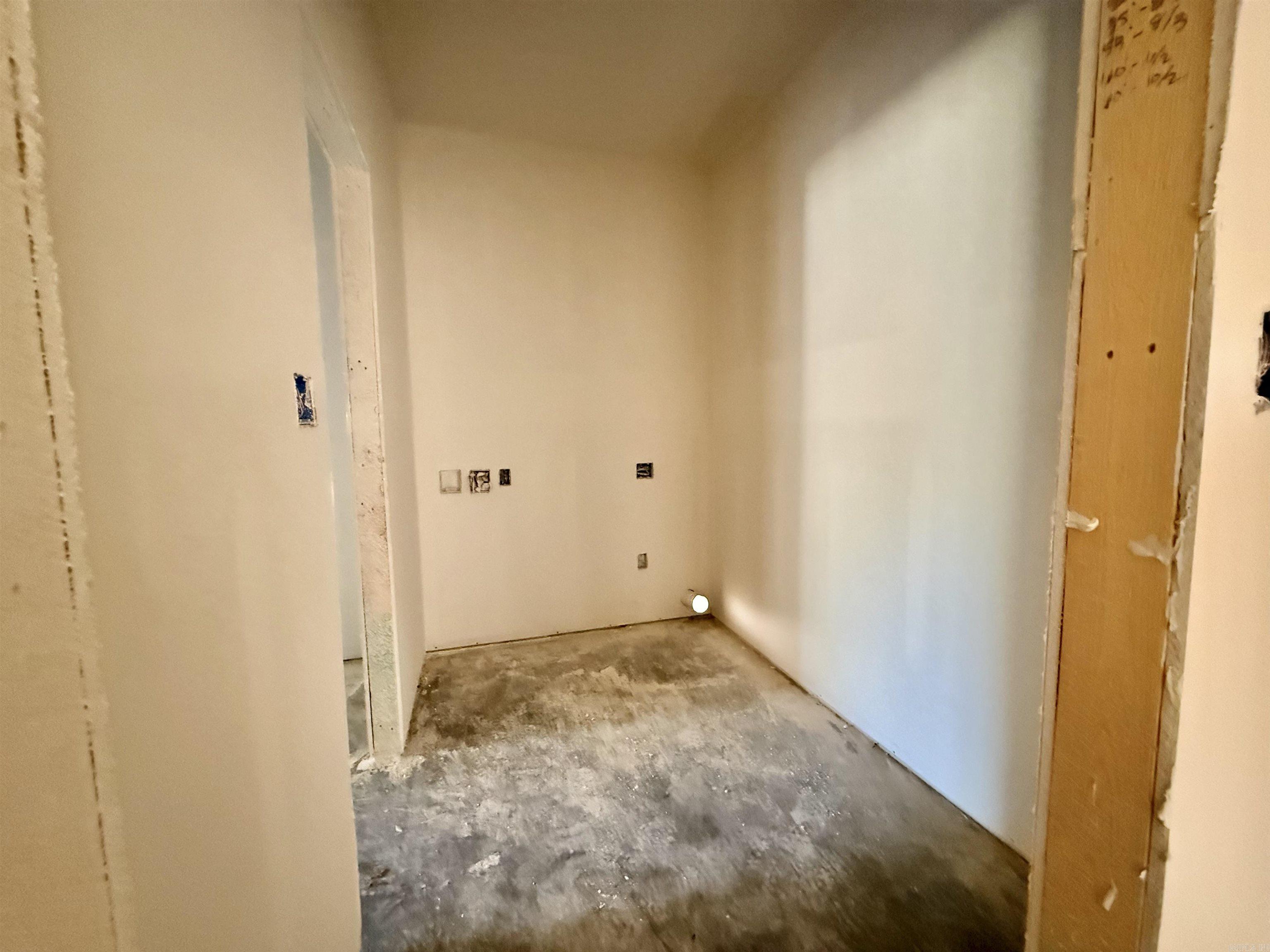 DETONTI PLACE PHASE I - Residential