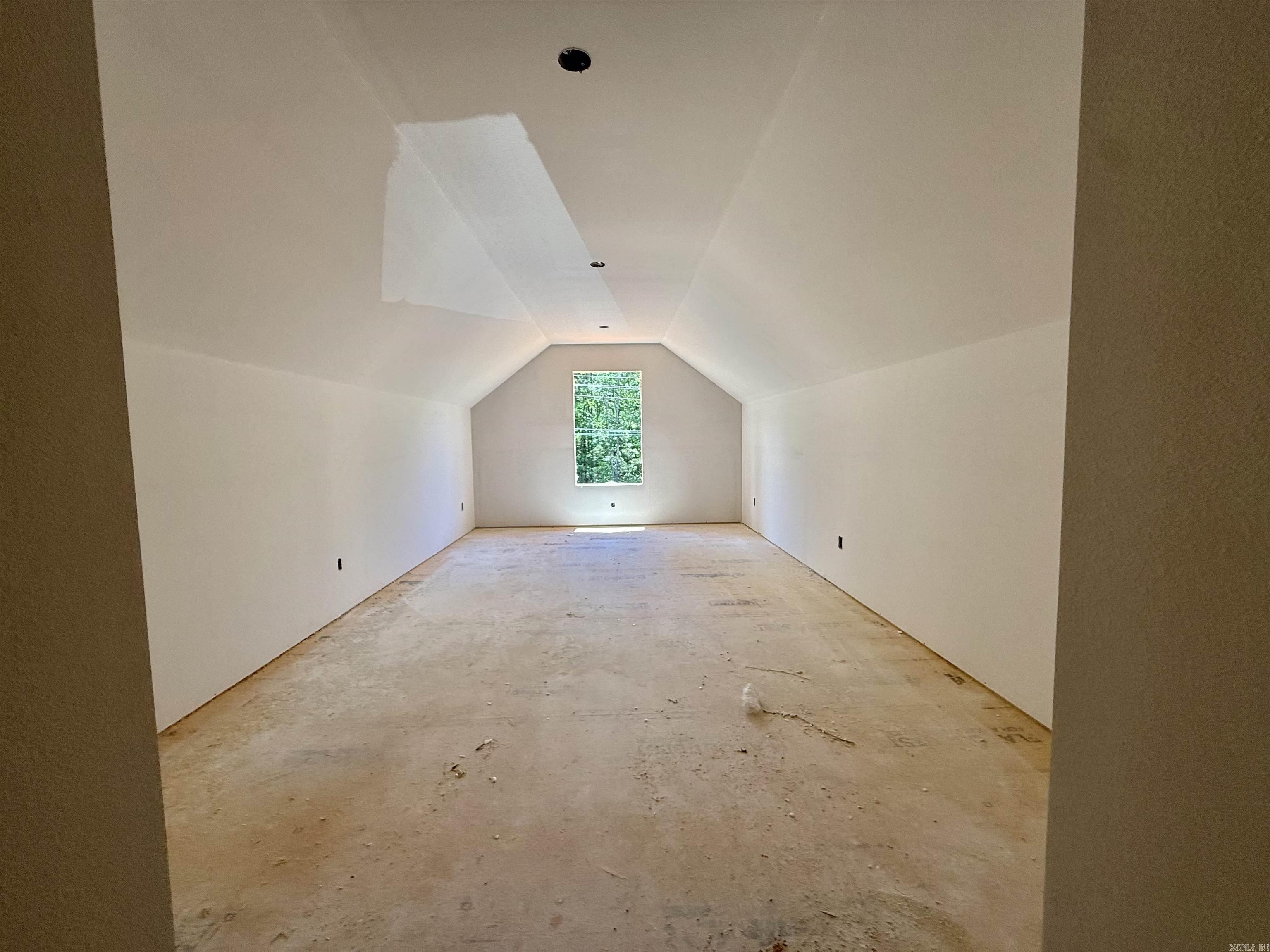 DETONTI PLACE PHASE I - Residential
