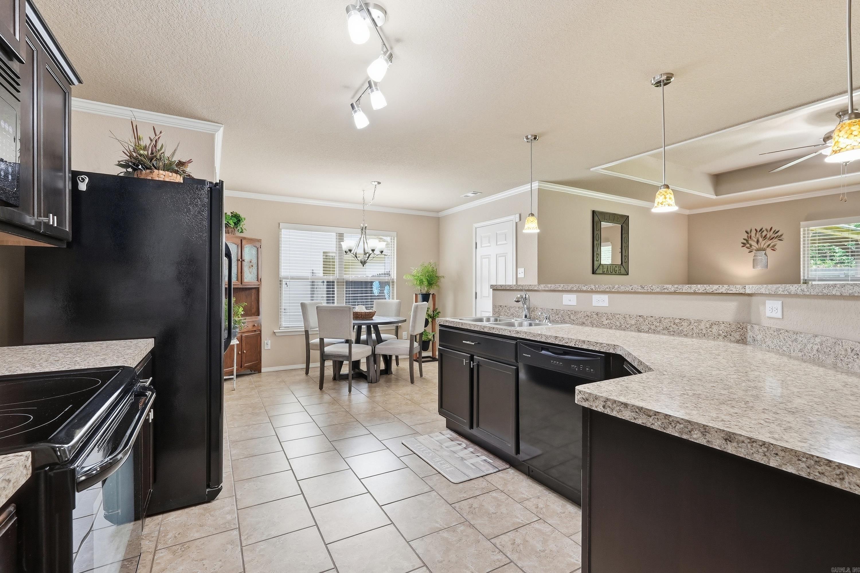 CHAPEL CREEK - Residential
