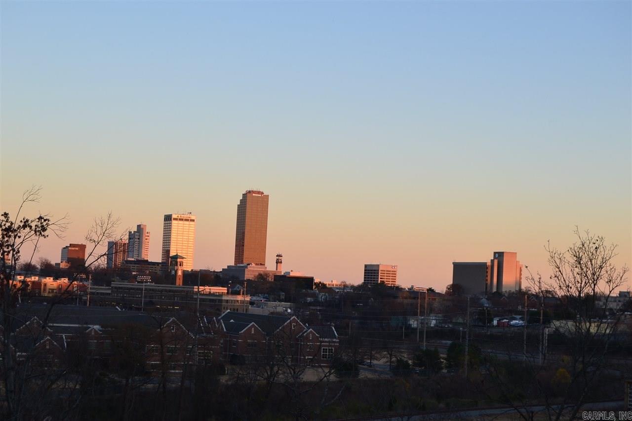 Enjoy an outstanding view of the Arkansas River, down town Little Rock, and the Arkansas State Capital, for this beautiful home site.  Located on a quiet street, this site is convenient to down town, area shopping, and entertainment, without the congestion. This affordable home site is ideal for your dream home.