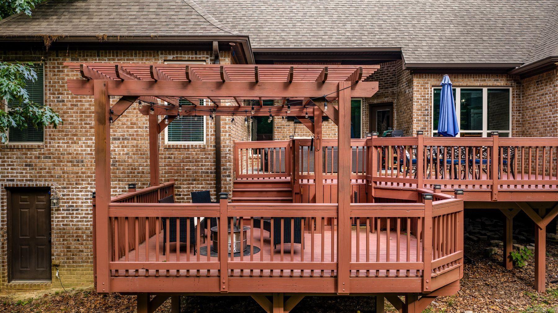 MOUNTAIN VALLEY ESTATES - Residential
