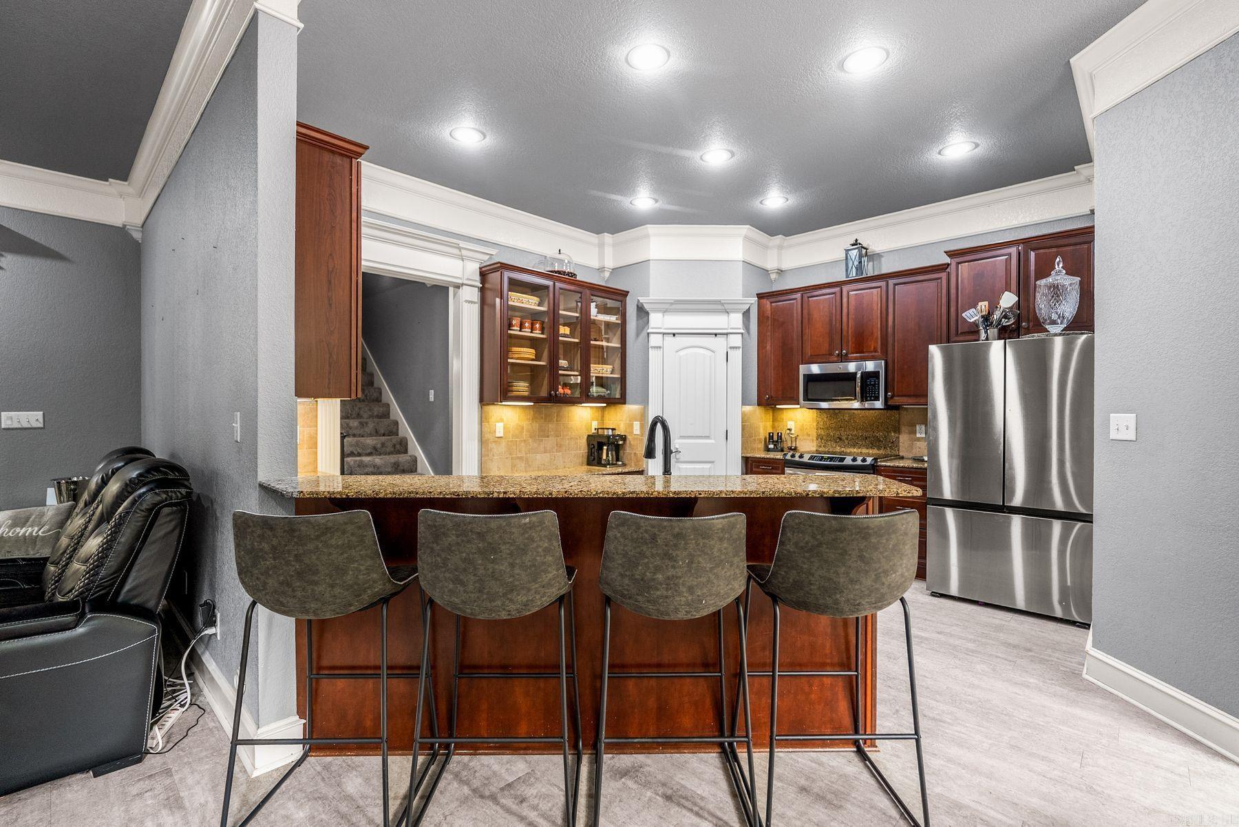 MOUNTAIN VALLEY ESTATES - Residential