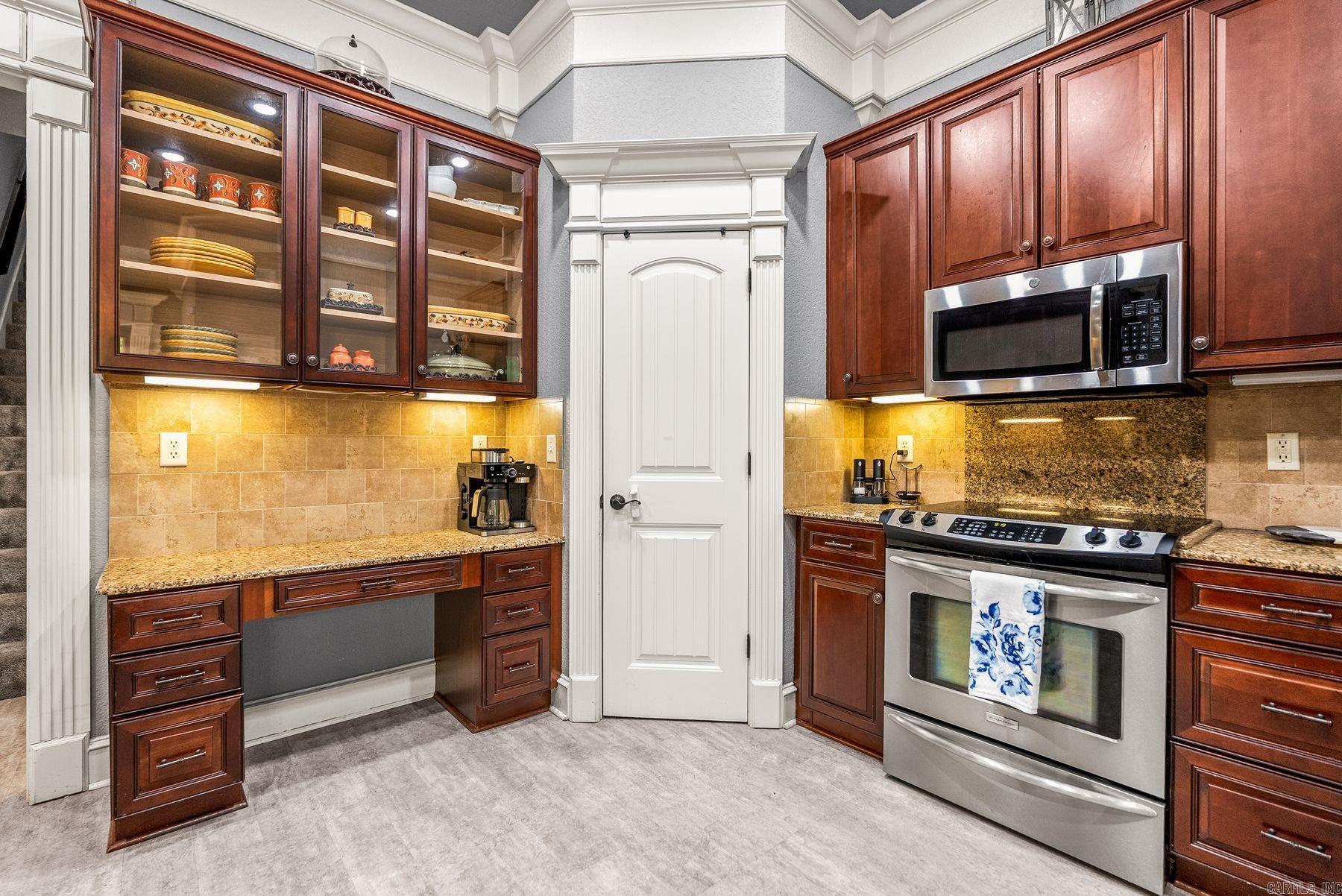 MOUNTAIN VALLEY ESTATES - Residential