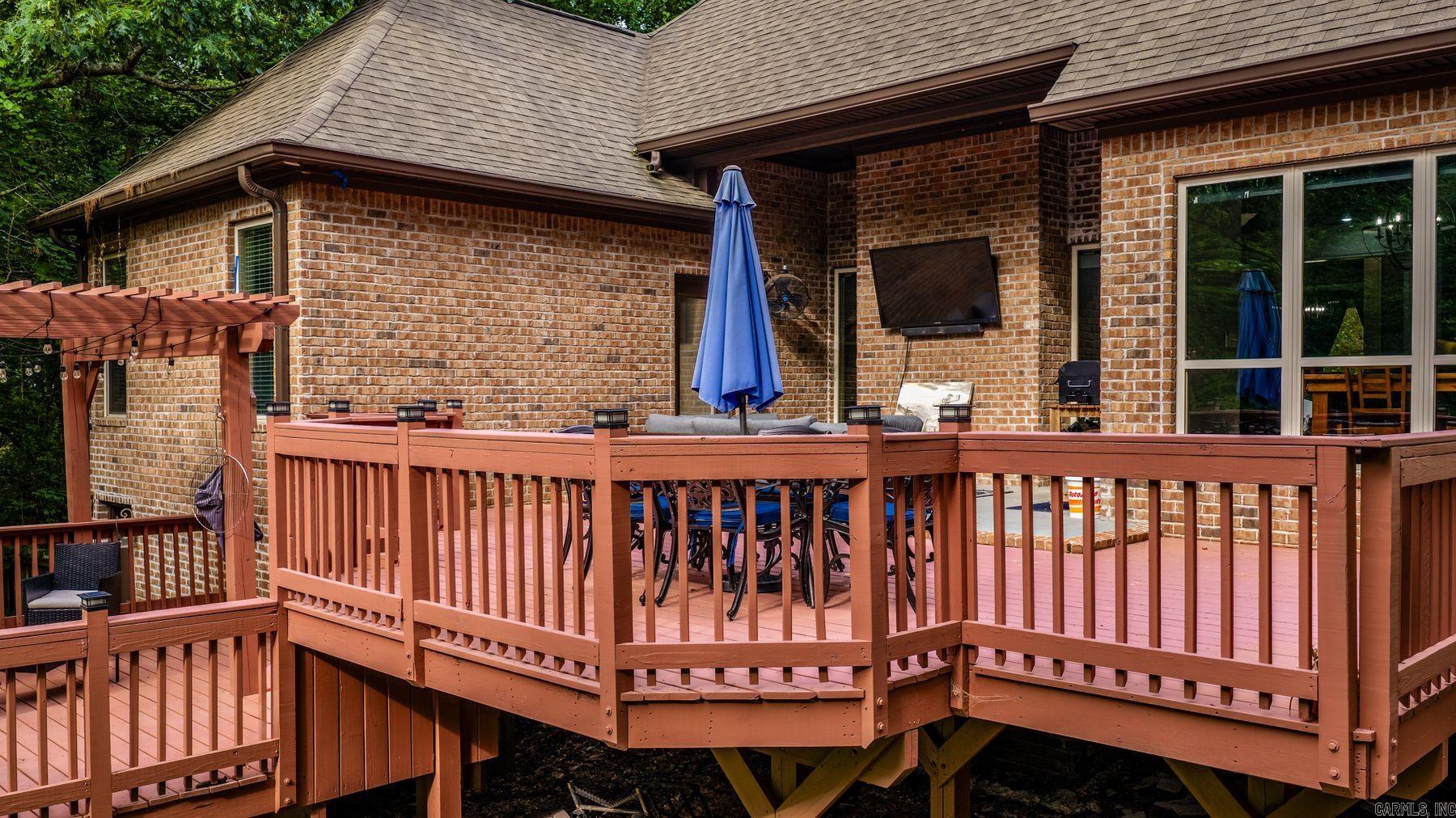 MOUNTAIN VALLEY ESTATES - Residential
