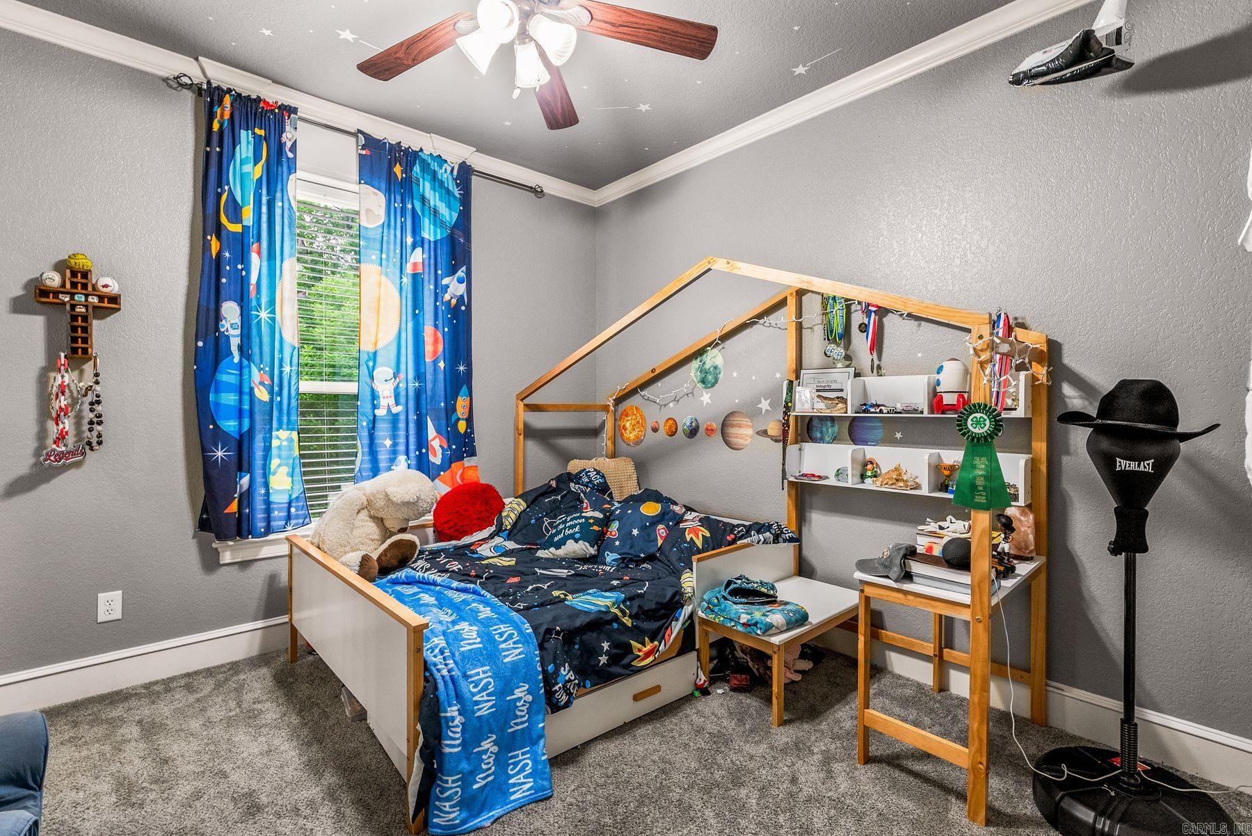 MOUNTAIN VALLEY ESTATES - Residential