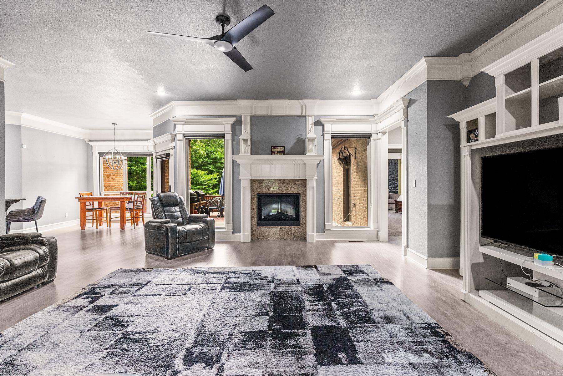 MOUNTAIN VALLEY ESTATES - Residential