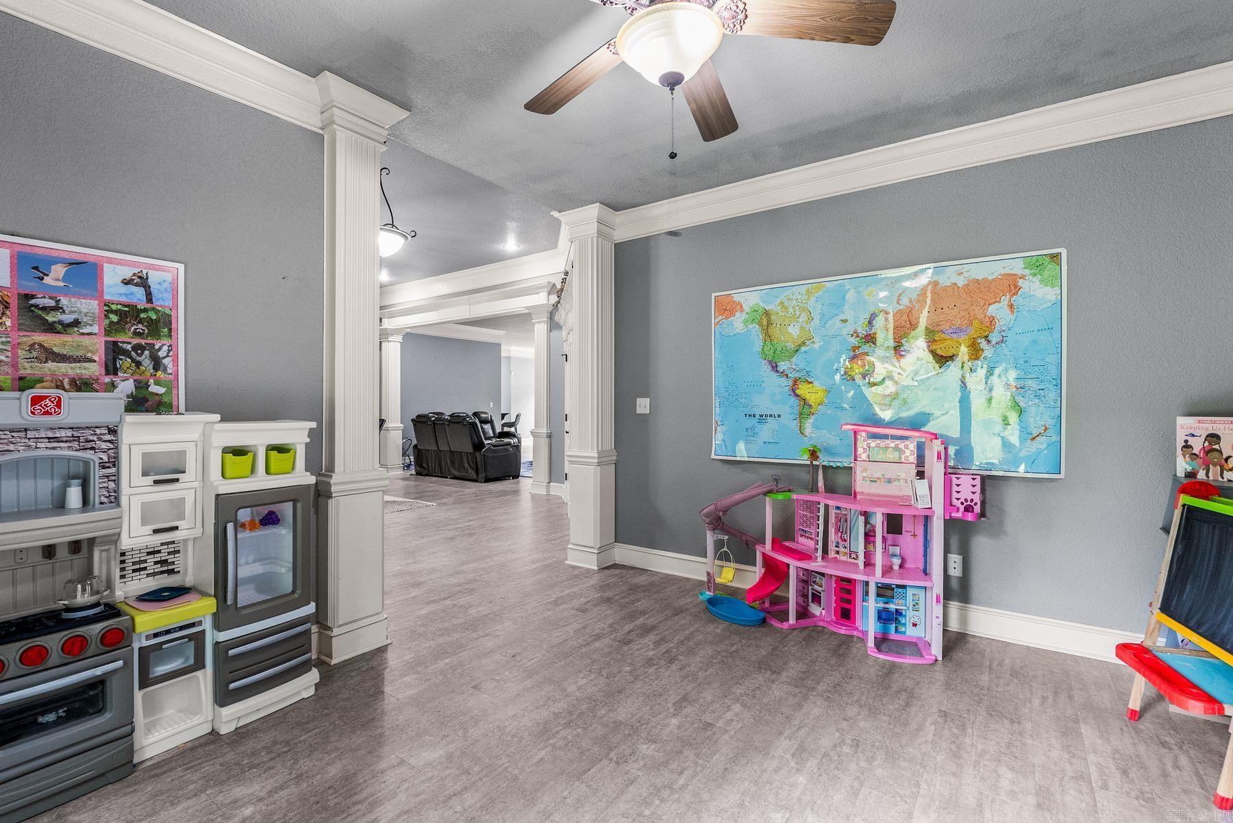 MOUNTAIN VALLEY ESTATES - Residential