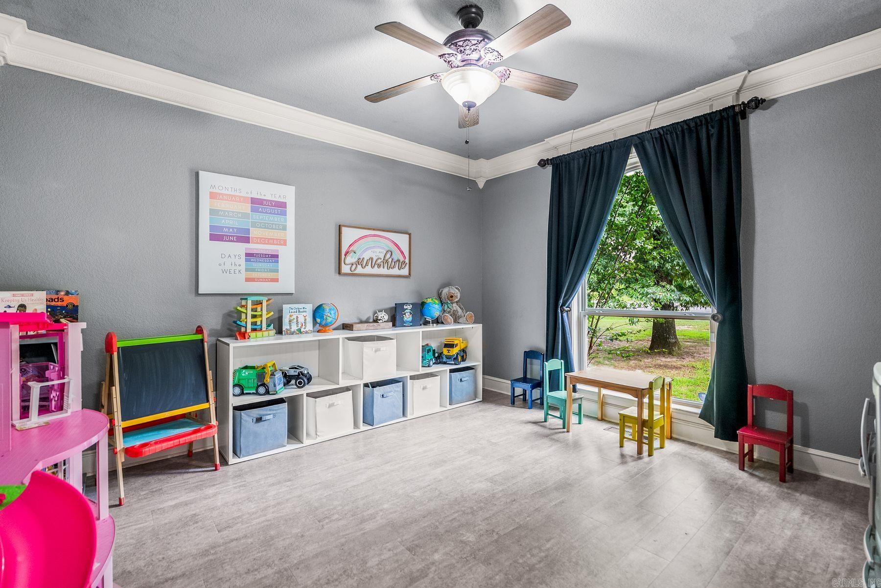 MOUNTAIN VALLEY ESTATES - Residential