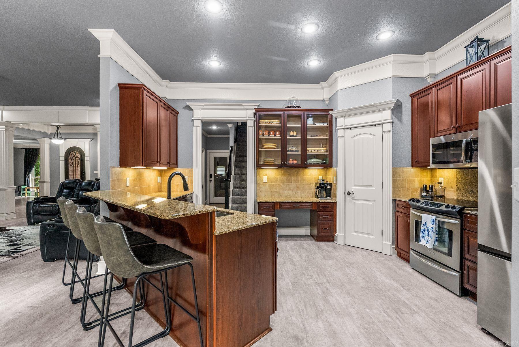 MOUNTAIN VALLEY ESTATES - Residential
