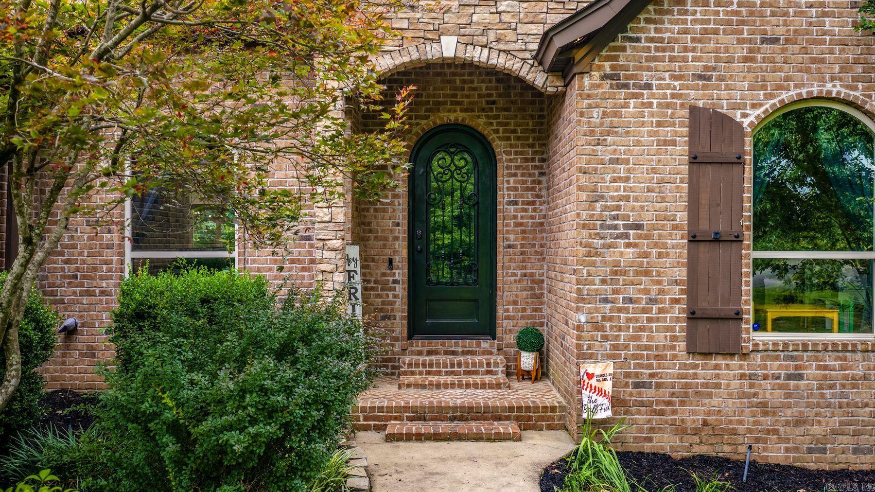 MOUNTAIN VALLEY ESTATES - Residential