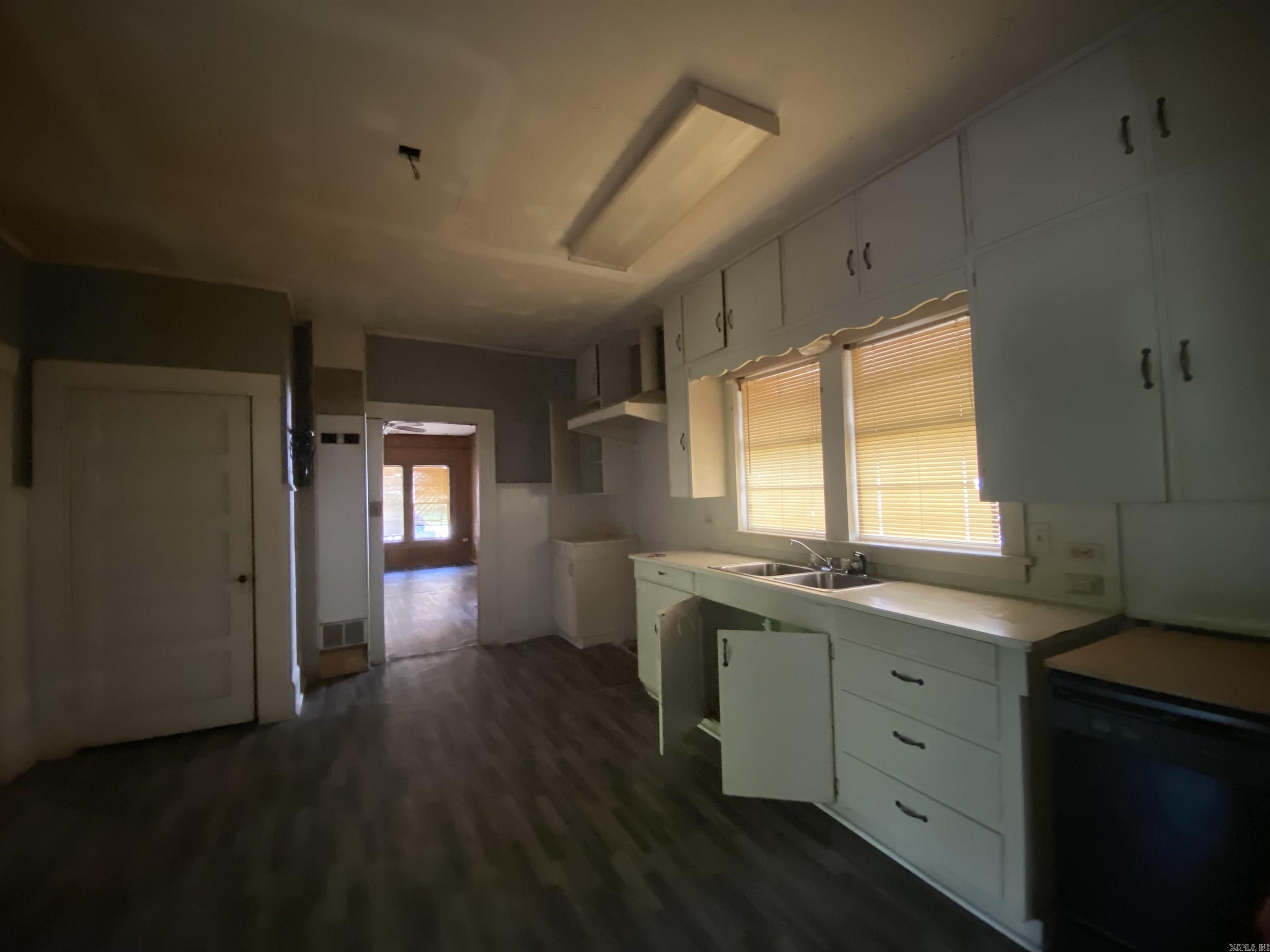 CULLENDALE-TOWNSITE - Residential