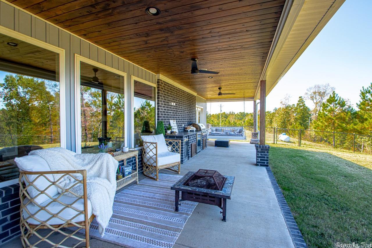 KENTUCKY HILLS - Residential