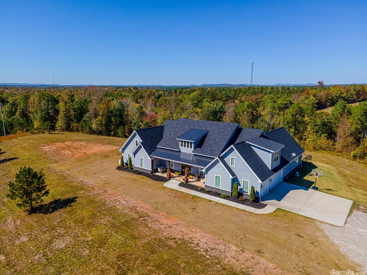KENTUCKY HILLS - Residential