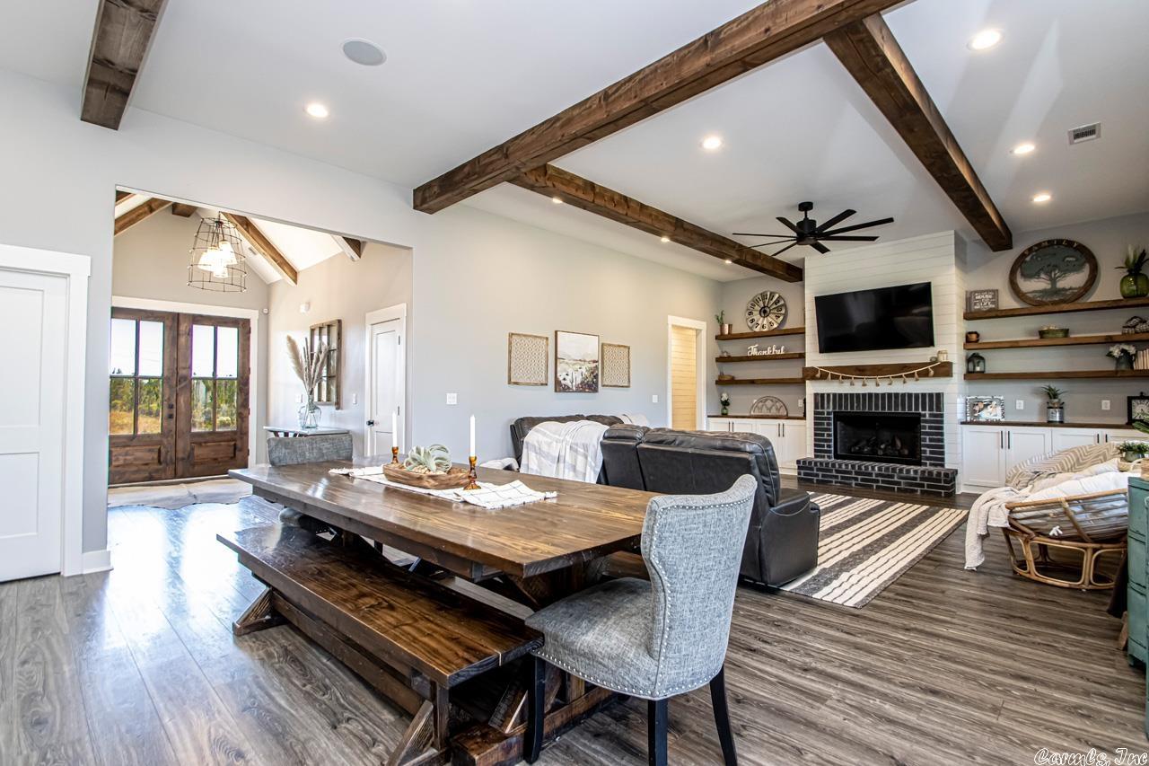 KENTUCKY HILLS - Residential