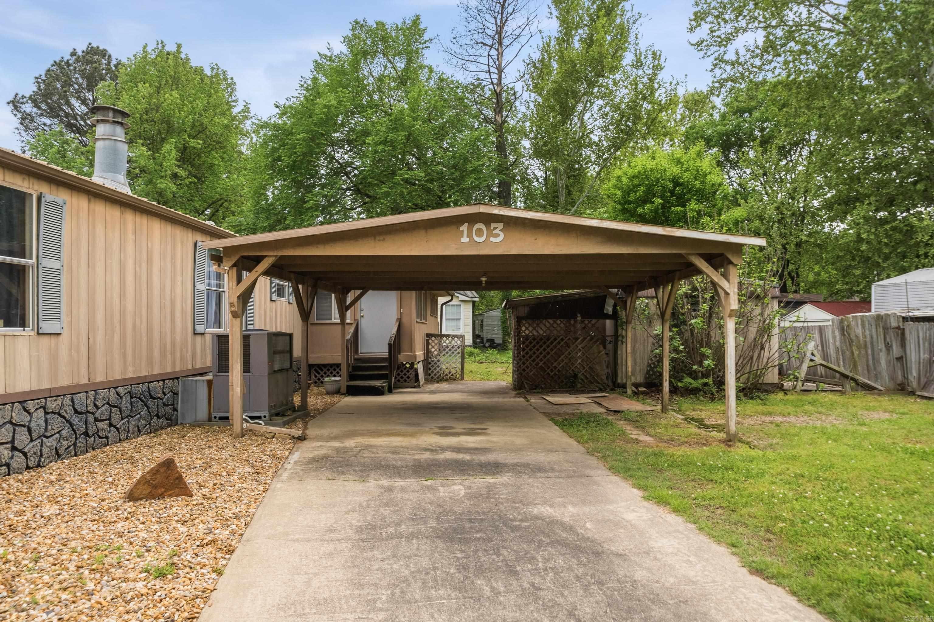 Lake Hamilton Outside - Residential