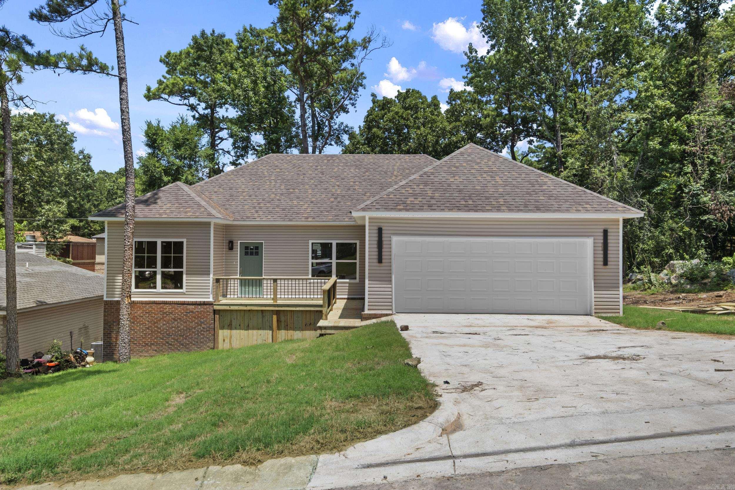 Beautiful new construction 4 Bedrooms/2 Baths, 2 car garage, wood flooring thru out, stainless steel appliances in the eat-in kitchen area, separate laundry room, primary suite has a separate shower with a soaker tub, nice size walk-in closet, 4th bedroom could be used as an office. Call today for a tour. Need closing cost just ask…