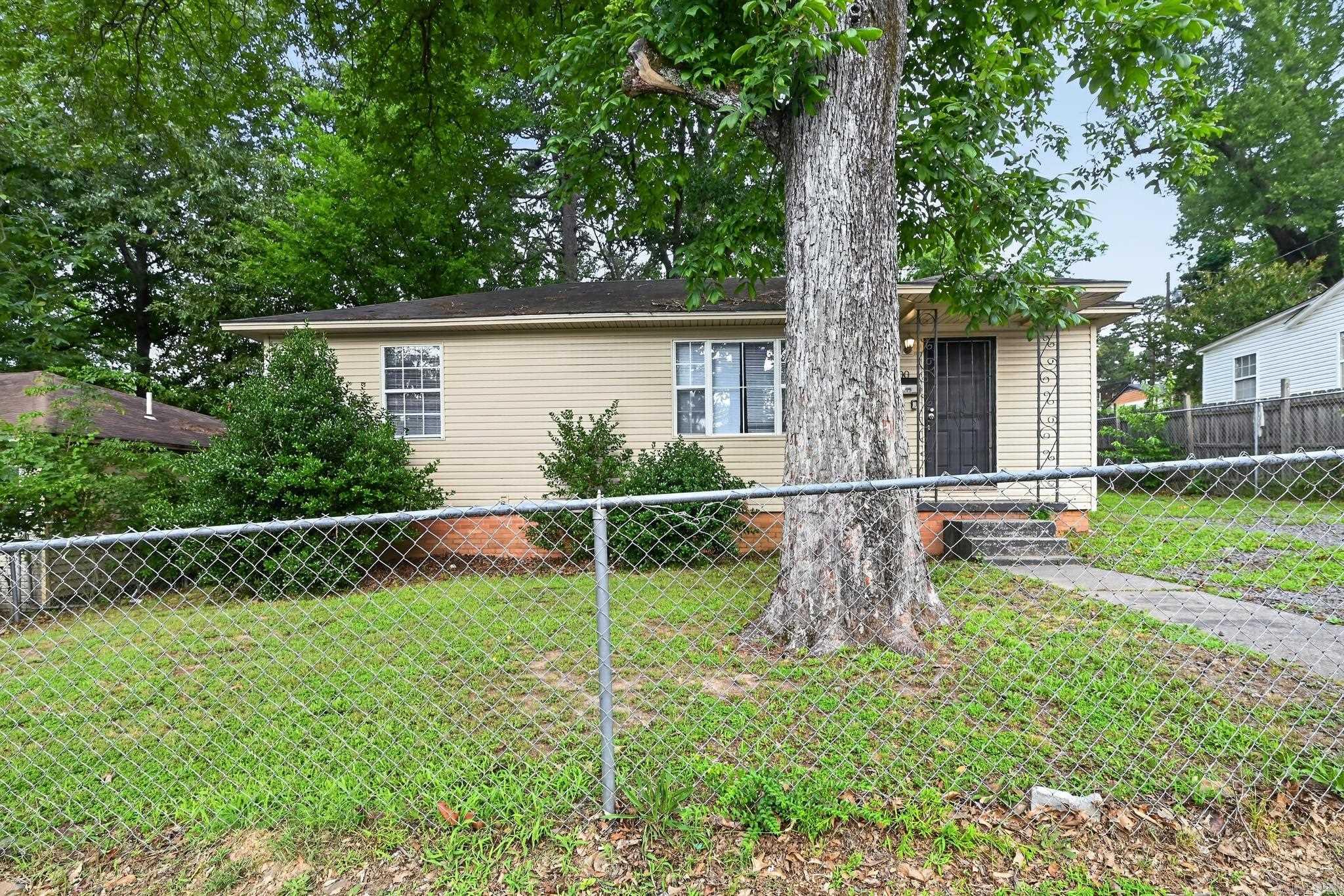 HYDE PARK - Residential