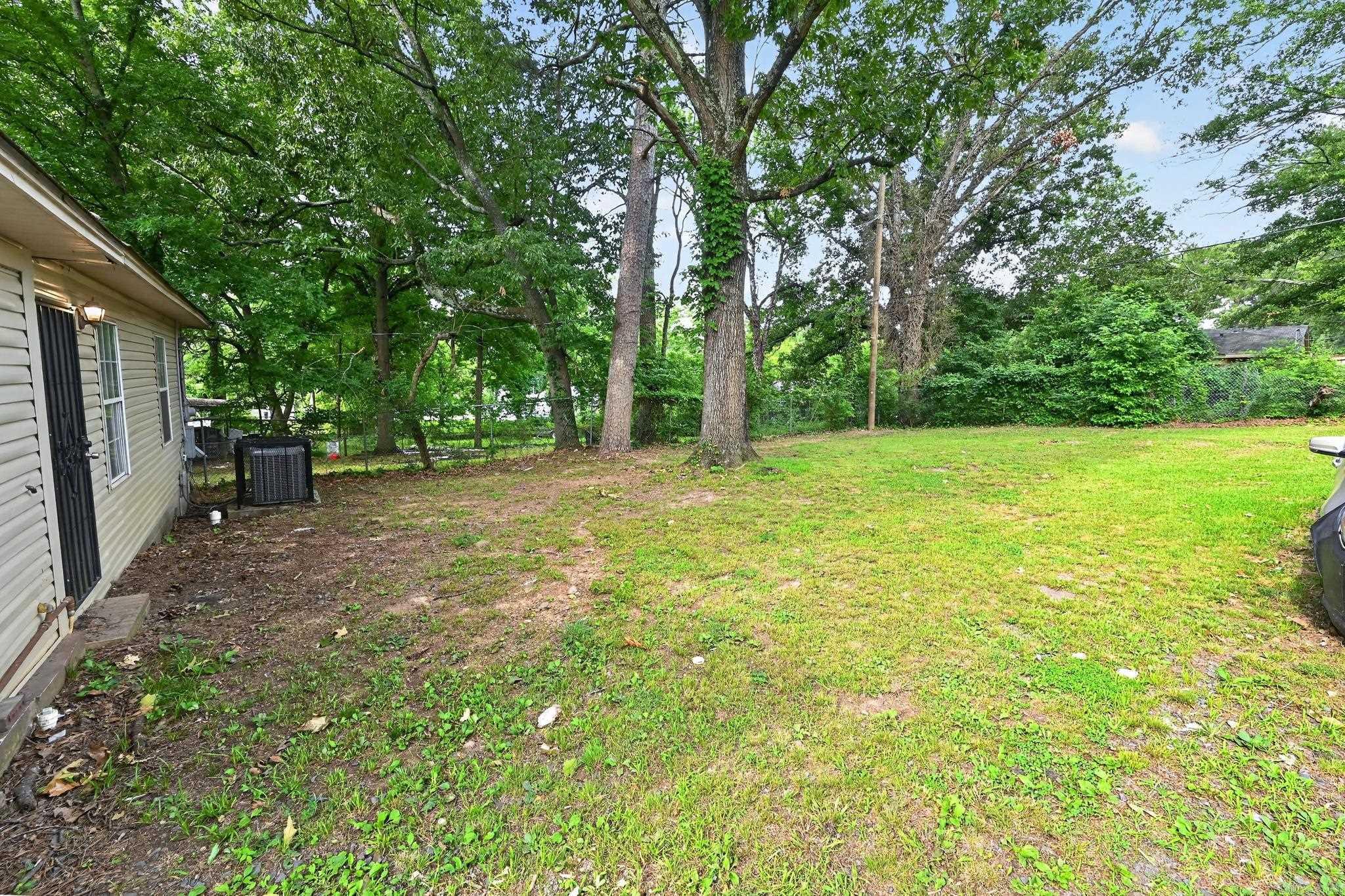 HYDE PARK - Residential