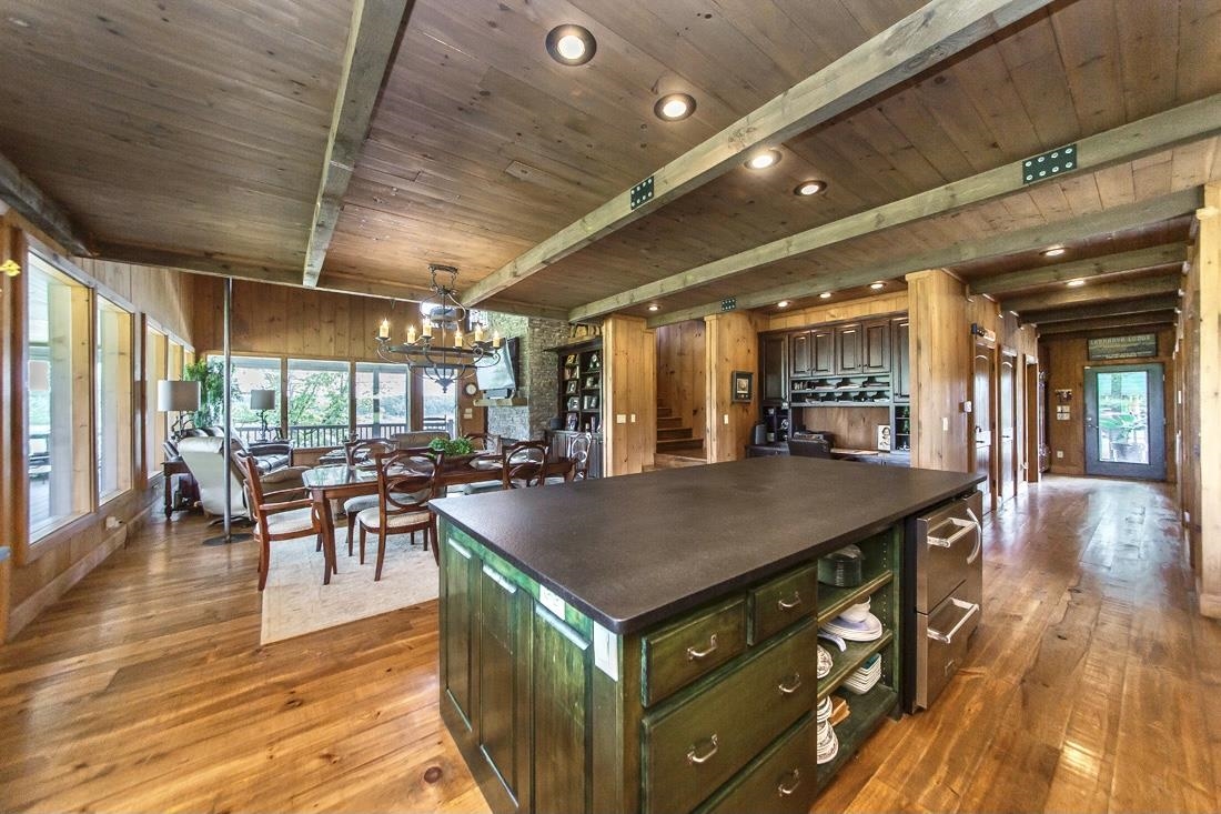 LAKESHORE BONDAIRE - LAKE - Residential