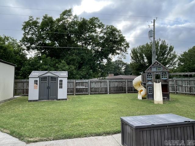 COKER HAMPTON - Residential