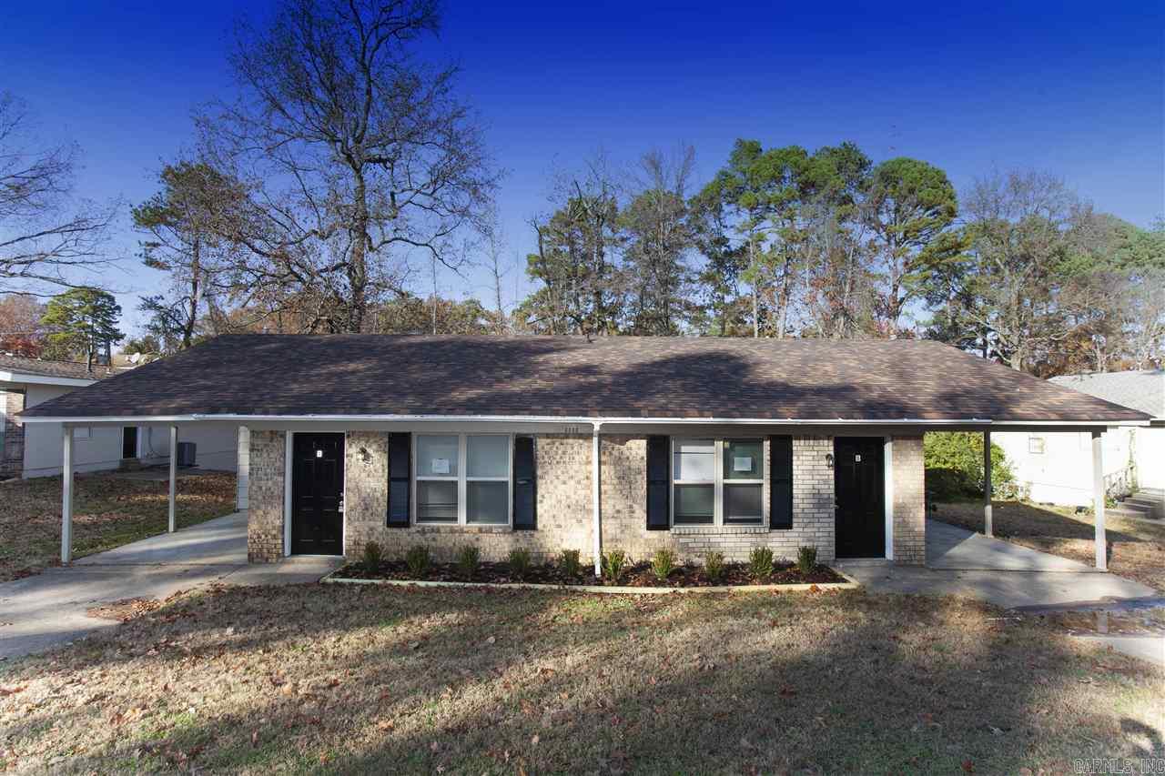 Cute and cozy 2bd/1ba apartment in Little Rock. Convenient location in the middle of Little Rock, close to shopping, dining and much more! The lease for this property is for 18 months and income has to be three times the amount of rent.