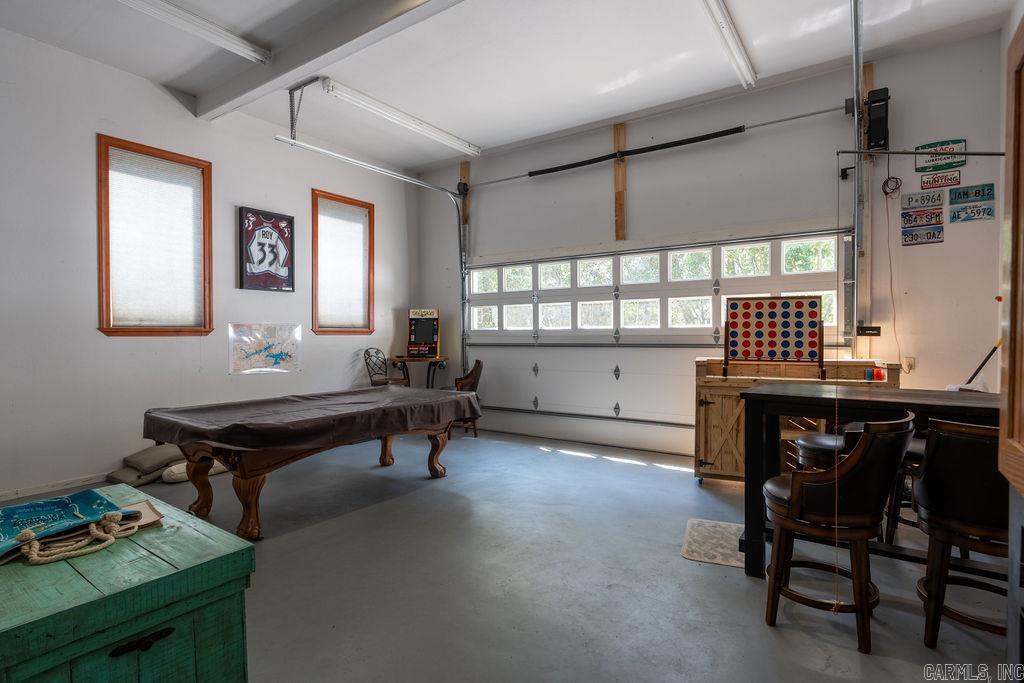 TWIN COVE ESTATES - LAKE - Residential