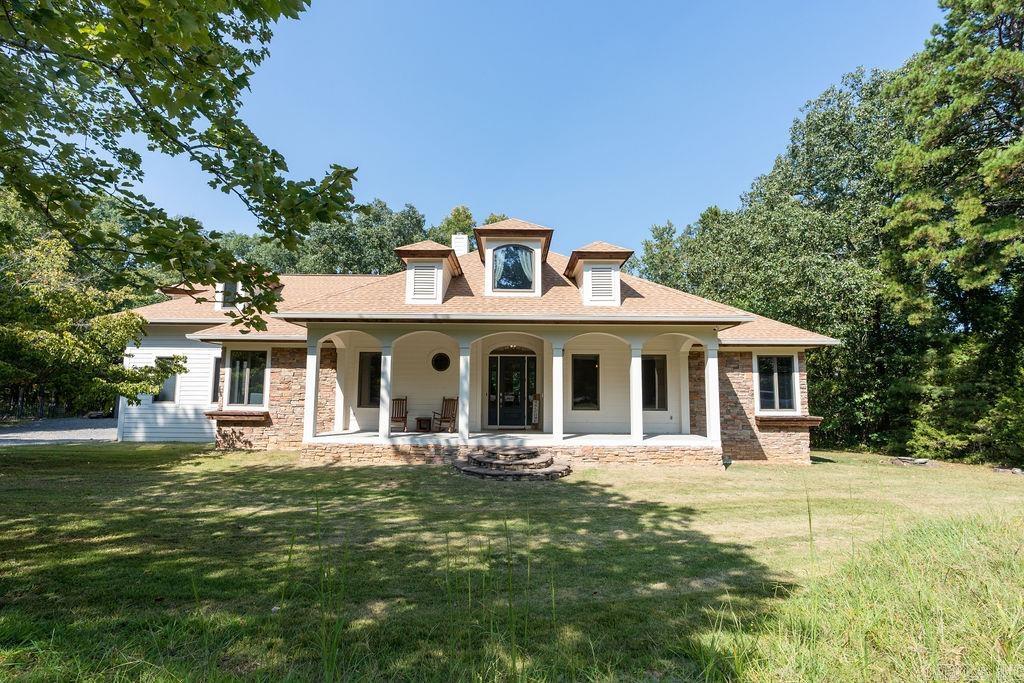 TWIN COVE ESTATES - LAKE - Residential