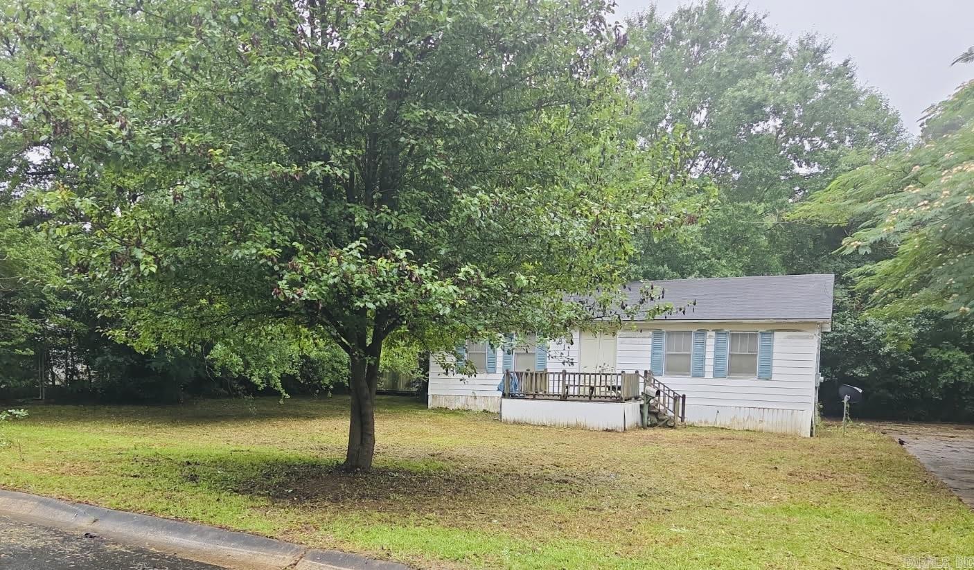 Don't miss this affordable 1-bedroom, 1-bath home conveniently located in the heart of Magnolia, Arkansas. Featuring low-maintenance siding and a functional floor plan, this property offers excellent potential as a rental investment, starter home, or fixer-upper project. With its convenient location near shopping, dining, schools, and local amenities, this home presents a great opportunity for investors looking to add to their portfolio or generate rental income. Whether you're seeking your next investment property or a budget-friendly home with potential, this Magnolia property is worth a look. Property is being sold as-is. Schedule your showing today and explore the possibilities! Lot size, acreage, & square footage taken from courthouse records.