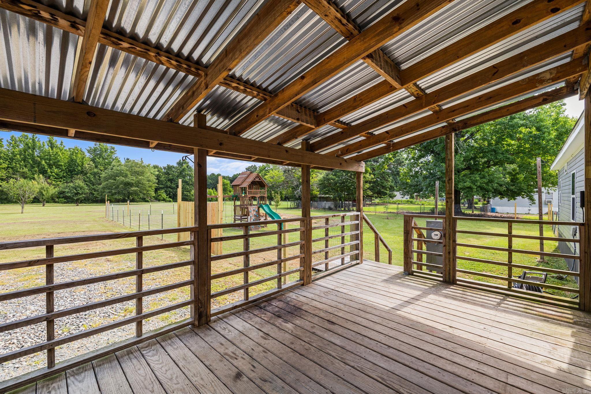 EAST MEADOW - Residential