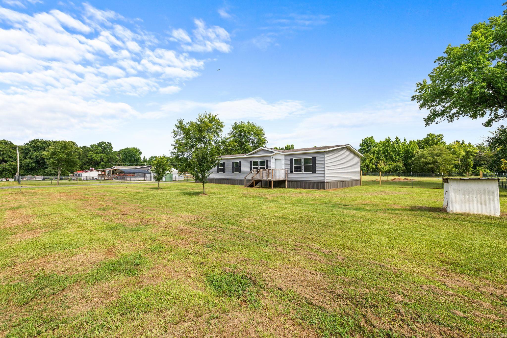 EAST MEADOW - Residential