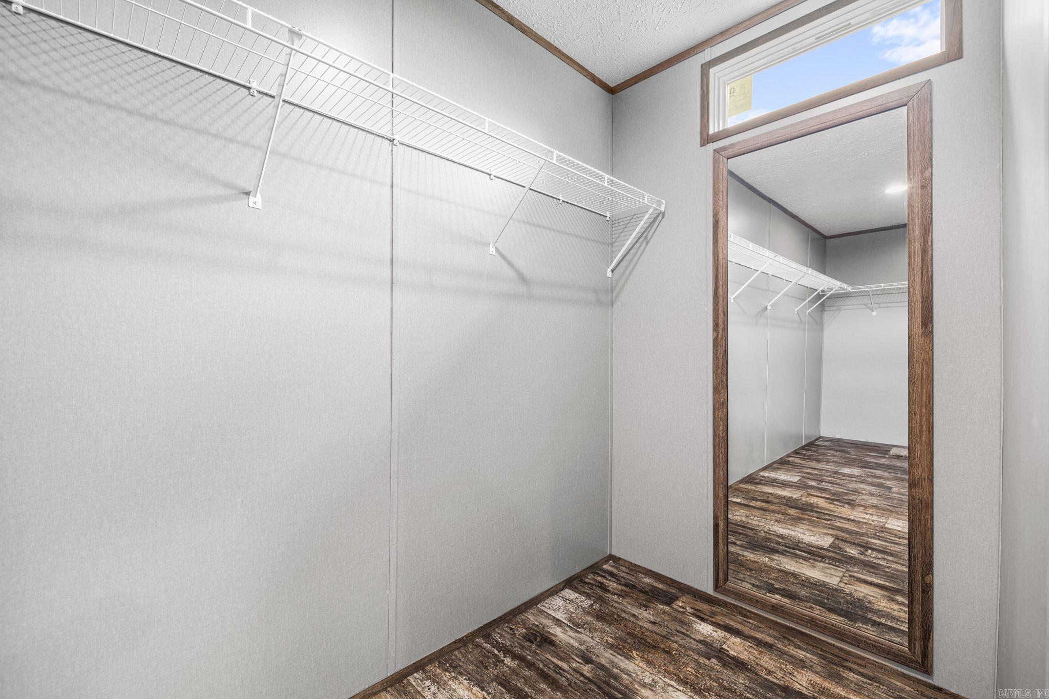 EAST MEADOW - Residential