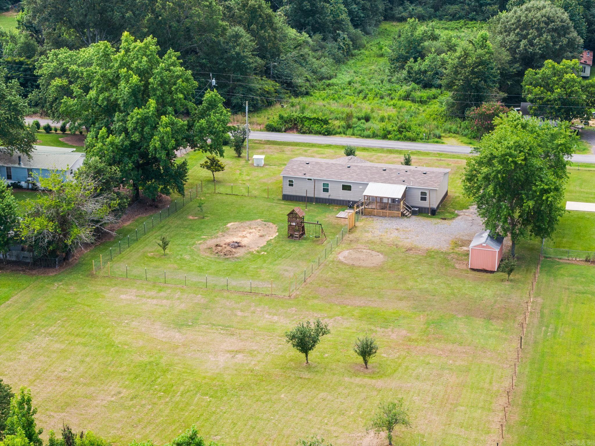 EAST MEADOW - Residential